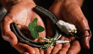 Que faire une amulette heureusement et bien